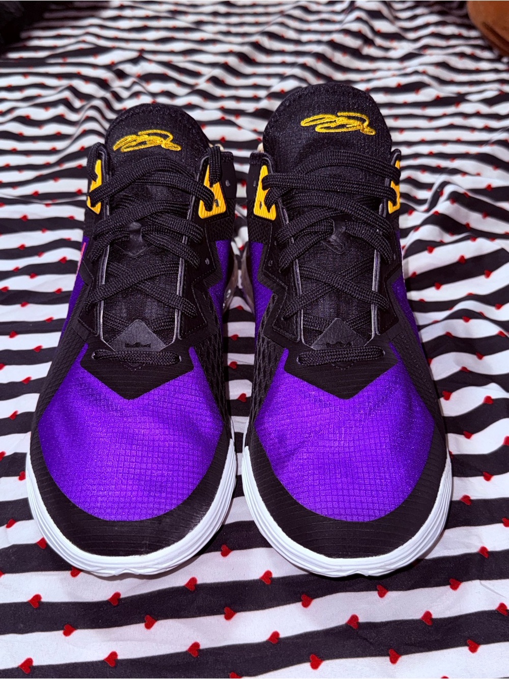 Nike Men's Sneakers in Purple, Black and Yellow